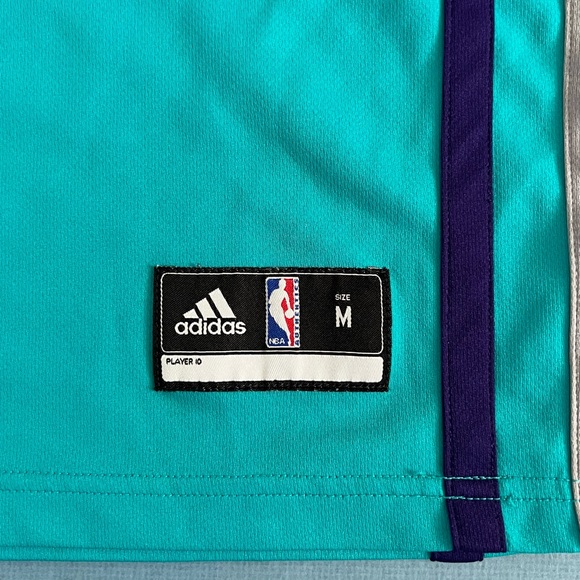Charlotte Hornets Kemba Walker Adidas Teal NBA Youth Basketball Jersey - Picture 4 of 6